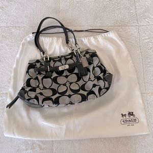 COACH 17806 CHELSEA SIGNATURE JAYDEN CARRYALL BAG